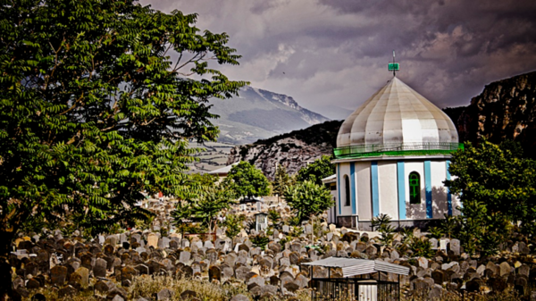 عکس از قبرستان سفید چاه