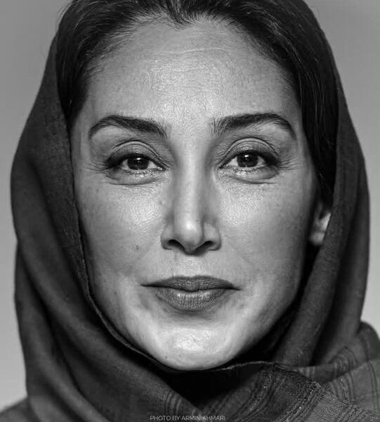عکس سیاه و سفید شکسته