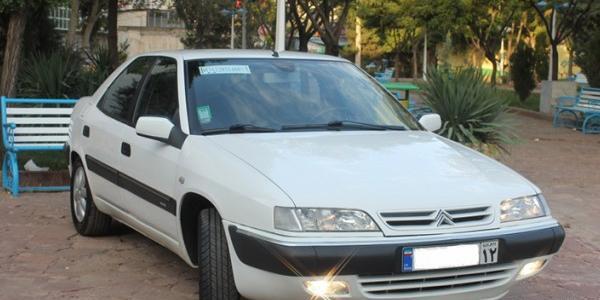 عکس از زانتیا سفید