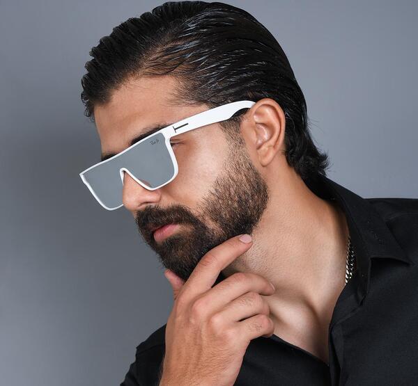 عکس عینک دودی سفید