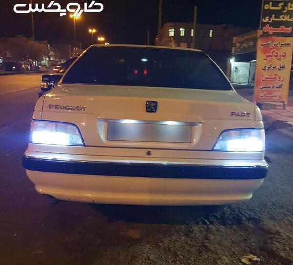 عکس پارس سفید شیشه دودی