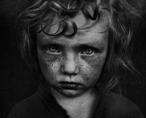 عکس آدمک سیاه و سفید
