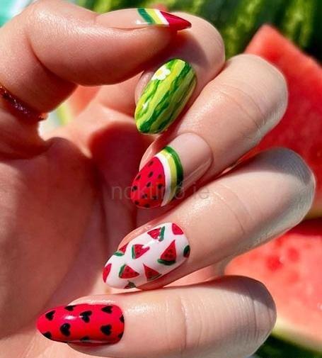 عکس ناخن بچه گانه شب یلدا