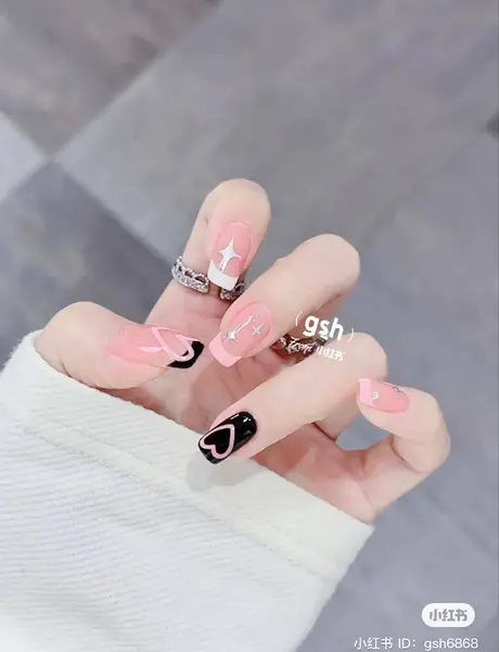 عکس کاشت ناخن بچه گانه ساده