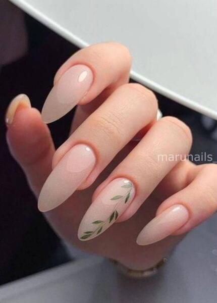 عکس ناخن تیز فرنچ