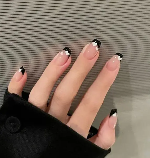 عکس ناخن تابوتی کوتاه