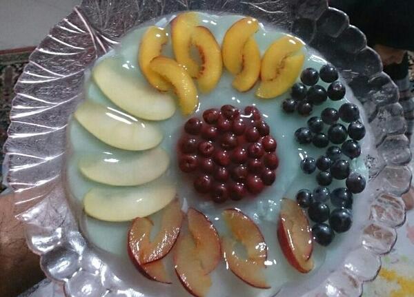 عکس تزیین ژله با میوه