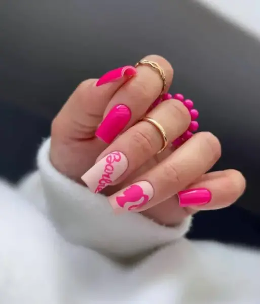 عکس ناخن مصنوعی دخترانه کوتاه