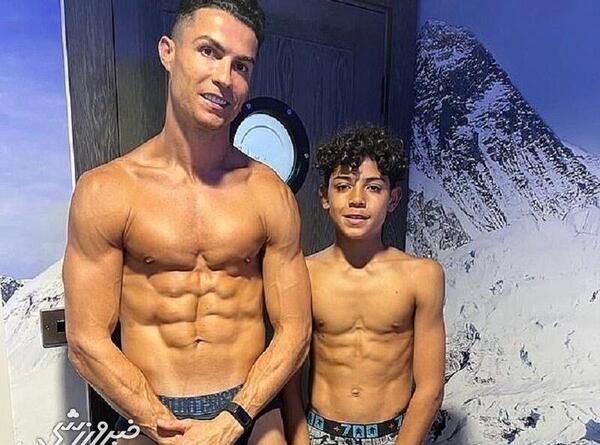 عکس ناخن دست رونالدو