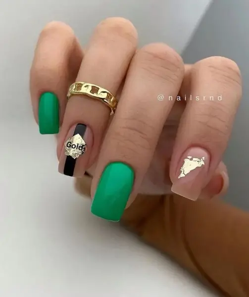 عکس ناخن زرد و سبز