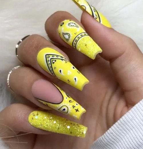 عکس ناخن زرد و سبز