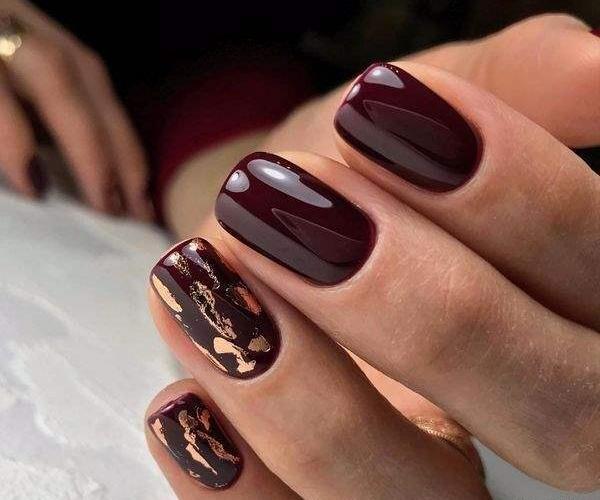 عکس ناخن زرشکی ساده
