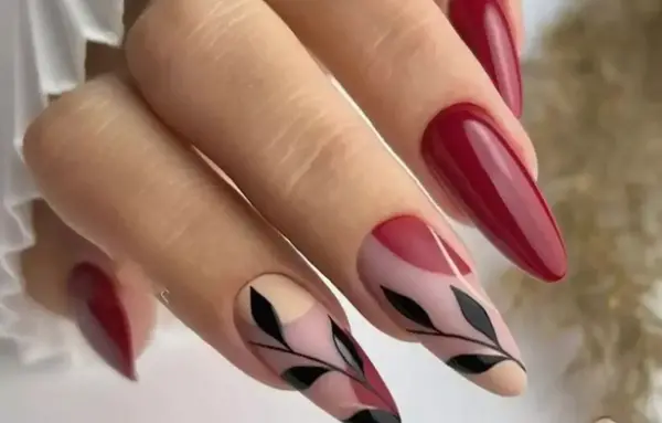 عکس ناخن زرشکی اکلیلی