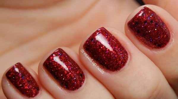 عکس ناخن زرشکی اکلیلی
