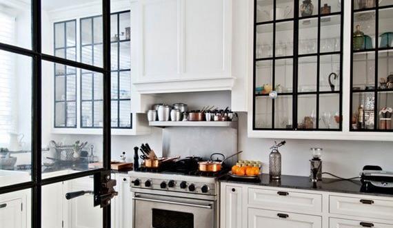 عکس کابینت سفید با صفحه مشکی