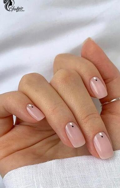عکس ناخن ساده کوتاه