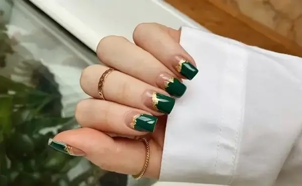 عکس ناخن سبز و سفید