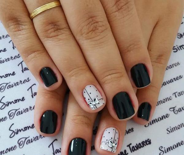 عکس ژل ناخن سیاه و سفید