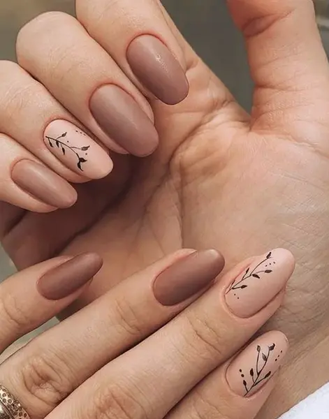 عکس مدل ناخن ساده شیک