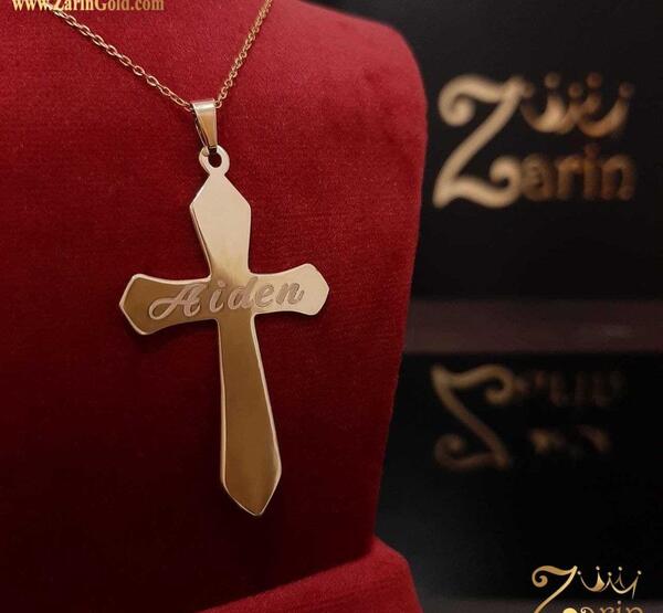 عکس گردنبند صلیب طلایی