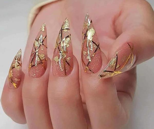 عکس ناخن فرنچ طلایی