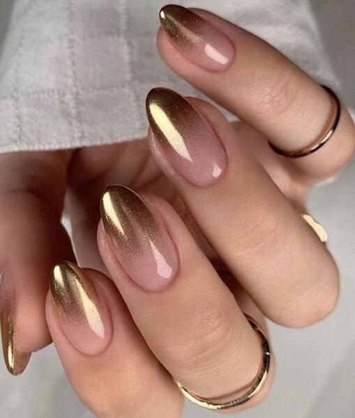 عکس ناخن فرنچ طلایی