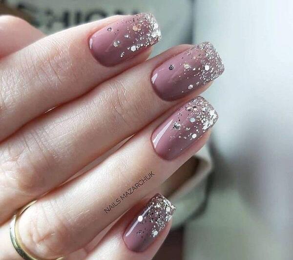 عکس ناخن طوسی شاین دار