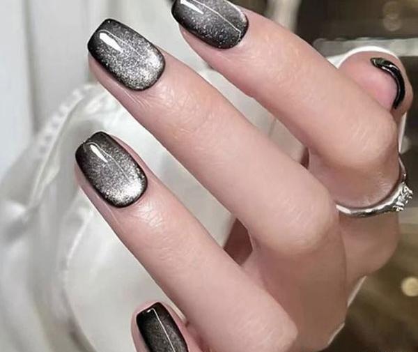 عکس ناخن طوسی صورتی