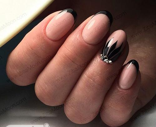 عکس ناخن با فرنچ مشکی