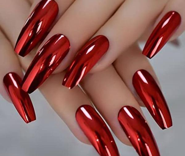 عکس ناخن قرمز کروم
