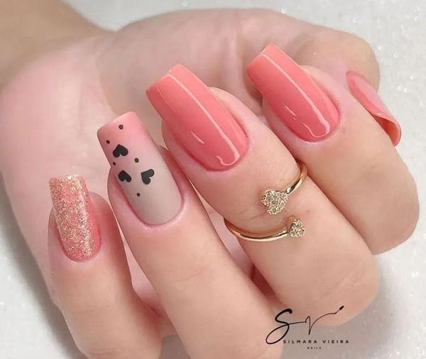 عکس ناخن مشکی قلبی