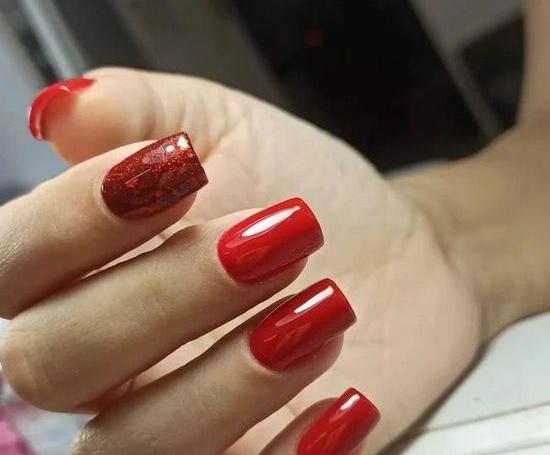 عکس کاشت ناخن بچه گانه قرمز