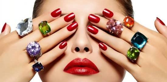 عکس ناخن کار برای پروفایل