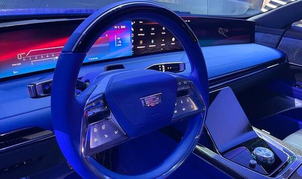 عکس ماشین آمریکایی کادیلاک