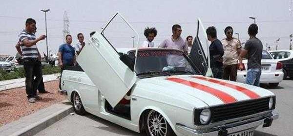 عکس ماشین پیکان خراب