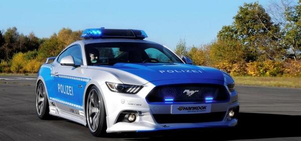 عکس ماشین فورد موستانگ برای پروفایل
