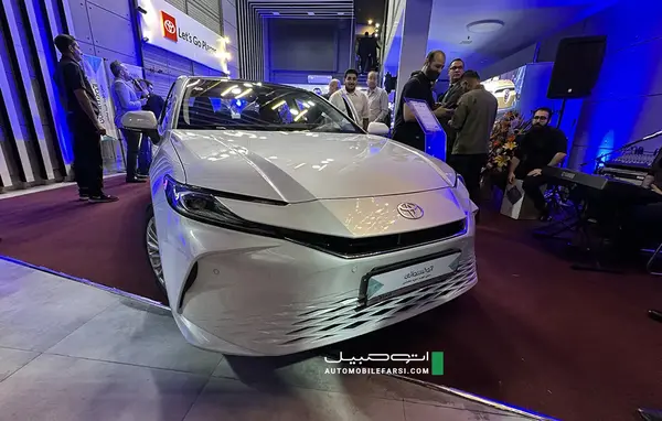 عکس ماشین کمری سفید