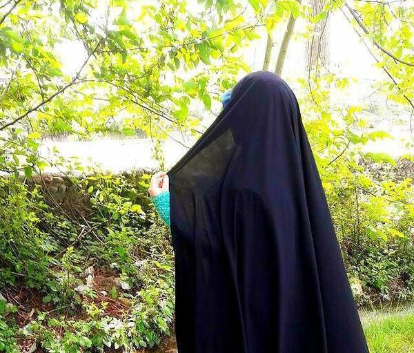 عکس دختر با چادر مشکی