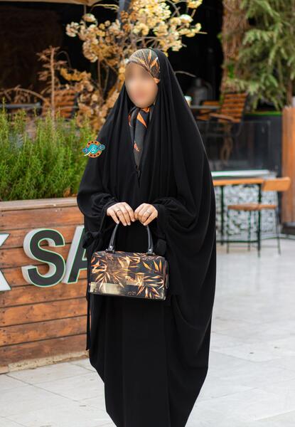 عکس دختر با چادر مشکی