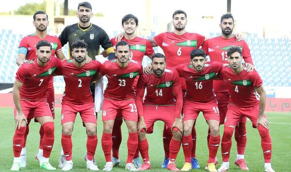 عکس فوتبالیست مشکی