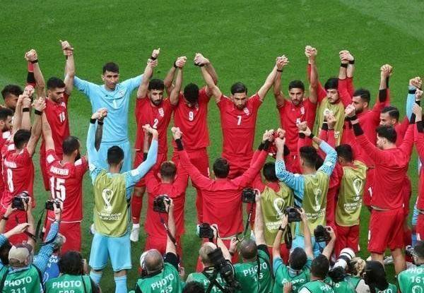 عکس فوتبالیست مشکی