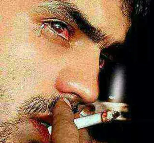 عکس سیگار مرد