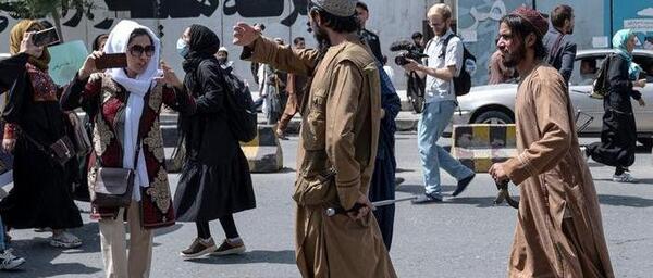 عکس طالبان با زنان چینی