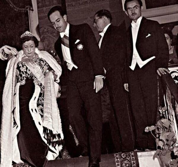 عکس مادر محمد رضا شاه