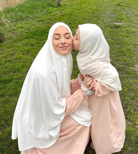 عکس مادر عروسکی