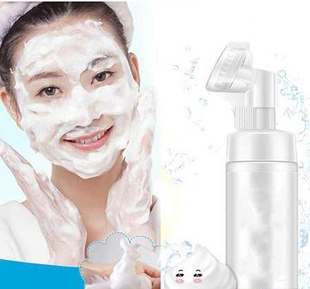 عکس پاک کننده آرایش صورت