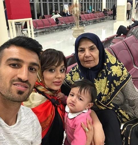 عکس بازیکن های پرسپولیس با همسرانشان