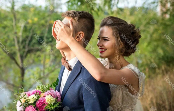 رقص با عکس عروس و داماد