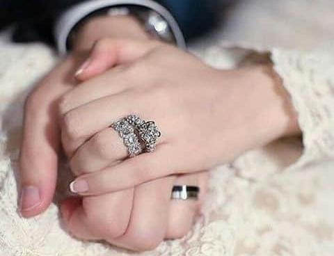 عکس دست عاشقانه بدون متن سیاه سفید