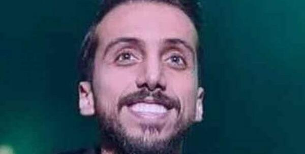 عکس خواننده مثلا روم زوم کنی بوم بوم کنه قلبم